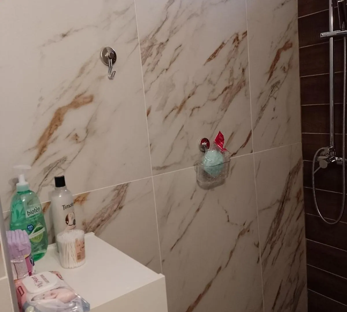 Ιόλη Apartment Flogita